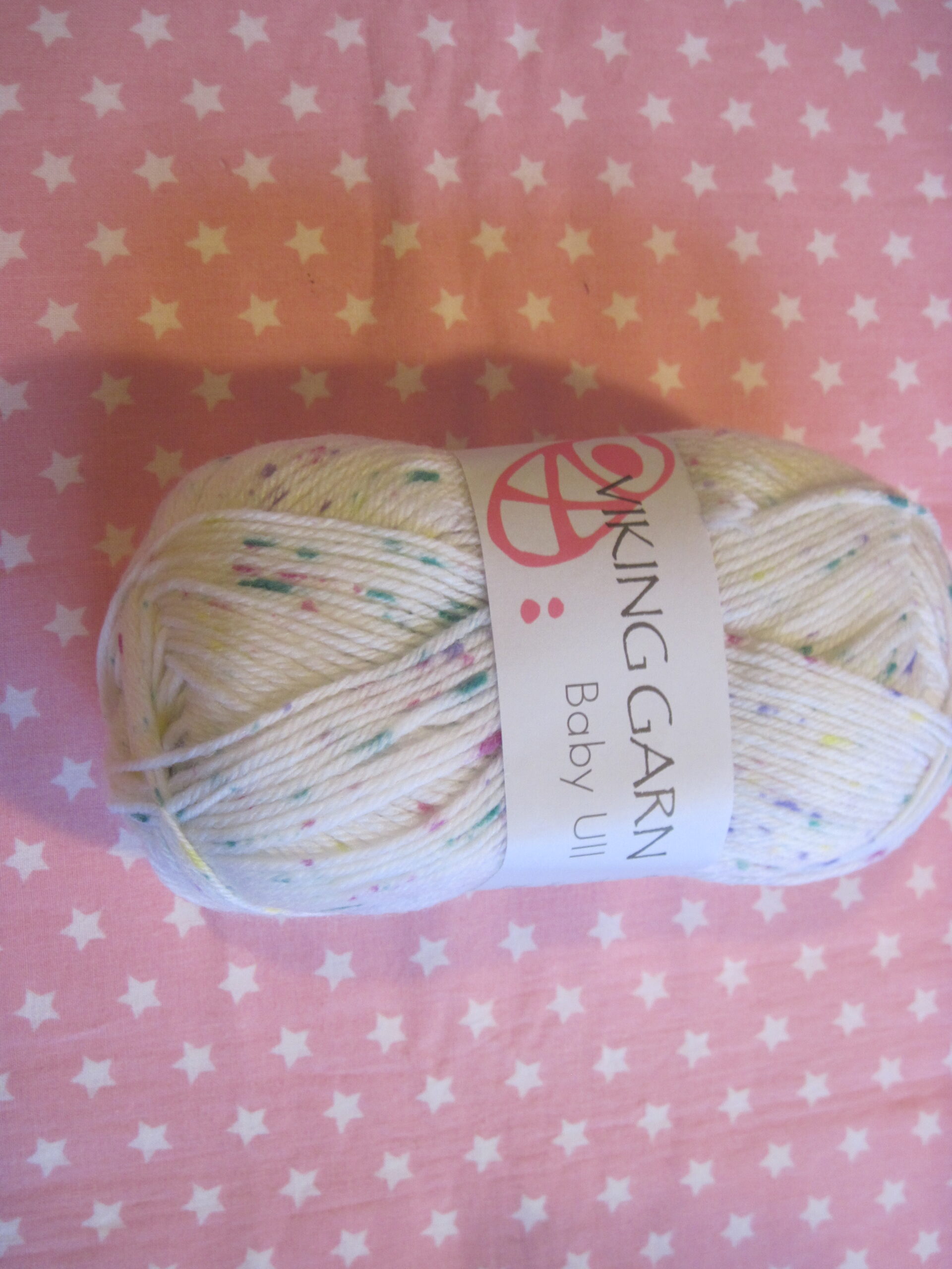 Vikinggarn Baby ull nr 304 vit botten